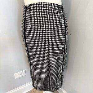 Houndstooth Skirt with Black Leather Size XL